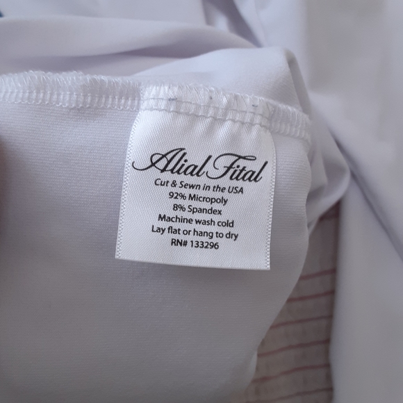 Alial Fital, made in USA, Micropoly Blend Half Zip Windbreaker, Size M - Picture 4 of 9